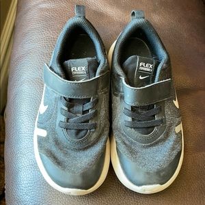 Nike flex shoes